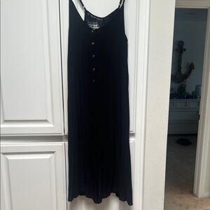 Amuse Society Elegant Black Sleeveless Jumpsuit
